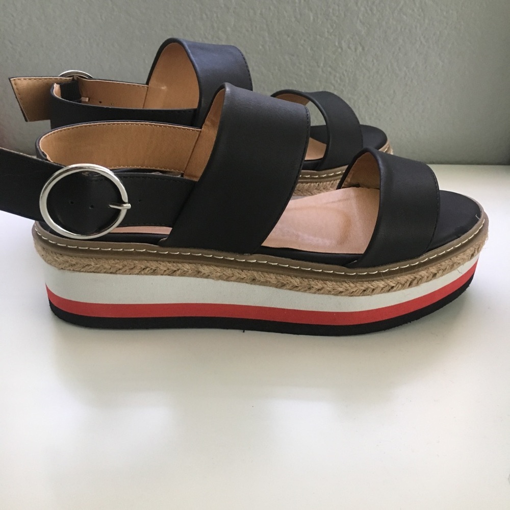 PLATFORM SANDALS